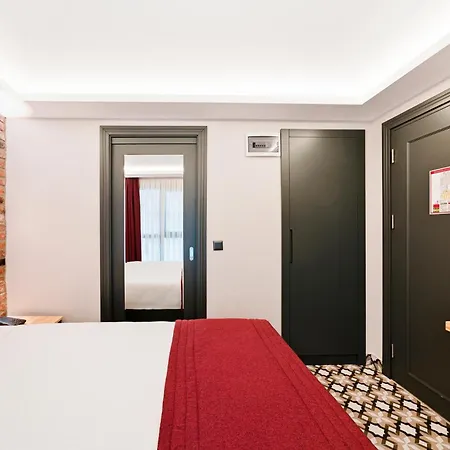 Hotel Taksim Artelist 3*